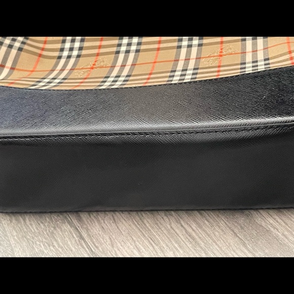 Burberry tote - Picture 4 of 5